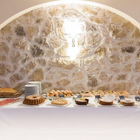 Hotel Alle Vecchie Arcate Пескасероли Екстериор снимка