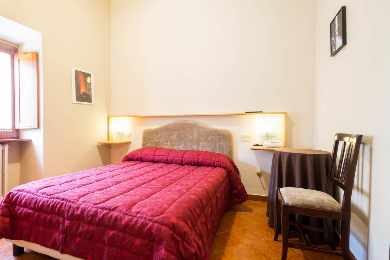 Hotel Alle Vecchie Arcate Пескасероли Екстериор снимка