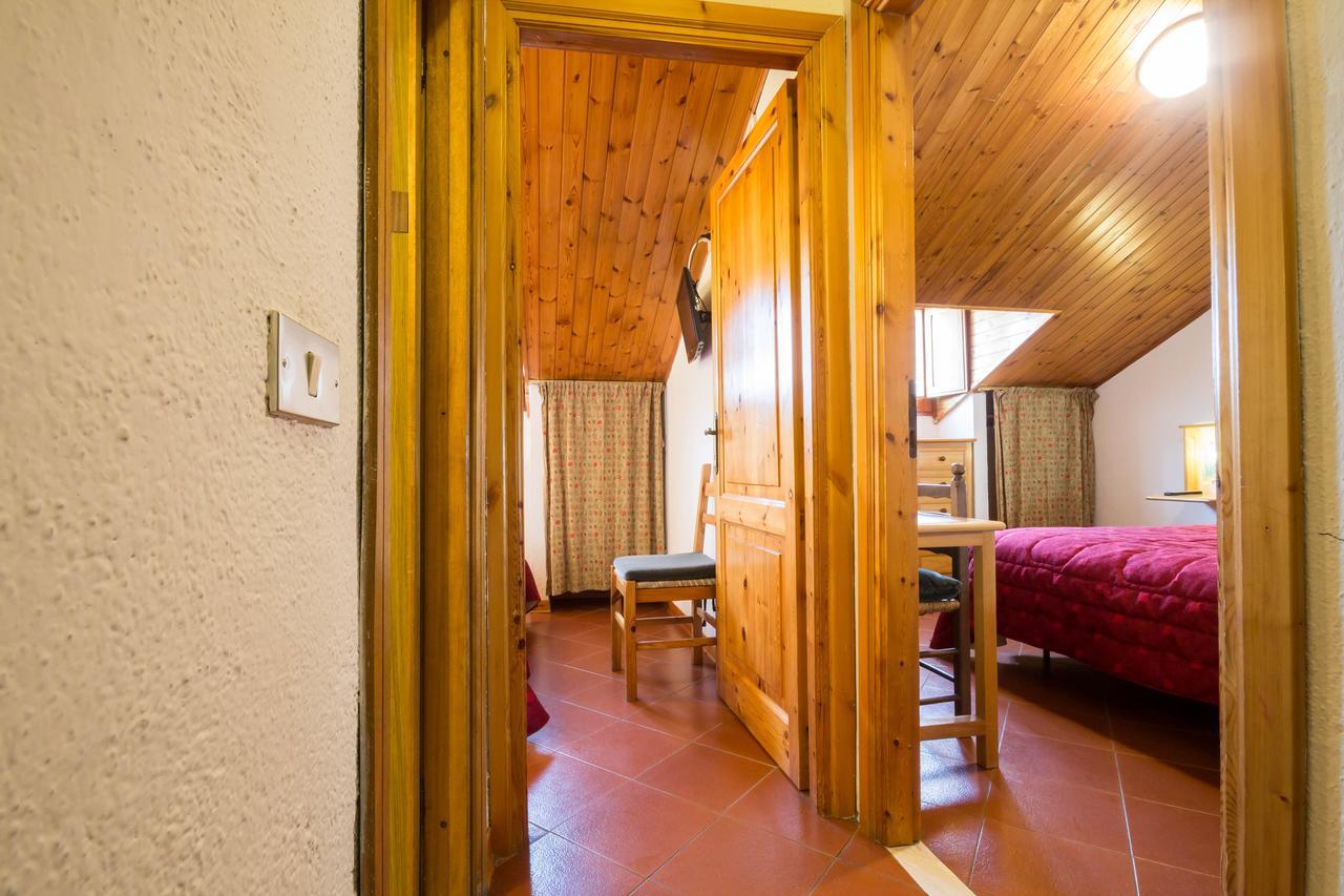 Hotel Alle Vecchie Arcate Пескасероли Екстериор снимка