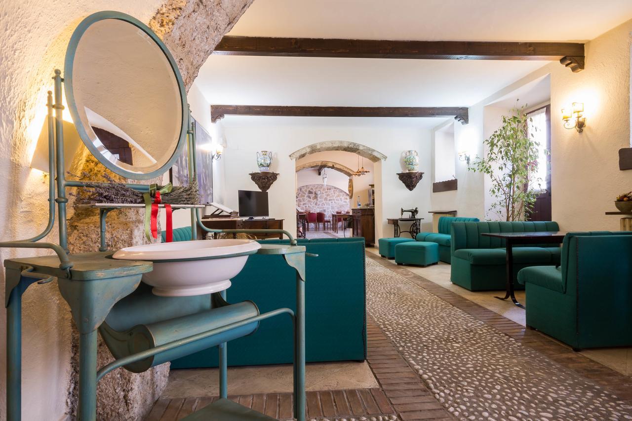 Hotel Alle Vecchie Arcate Пескасероли Екстериор снимка
