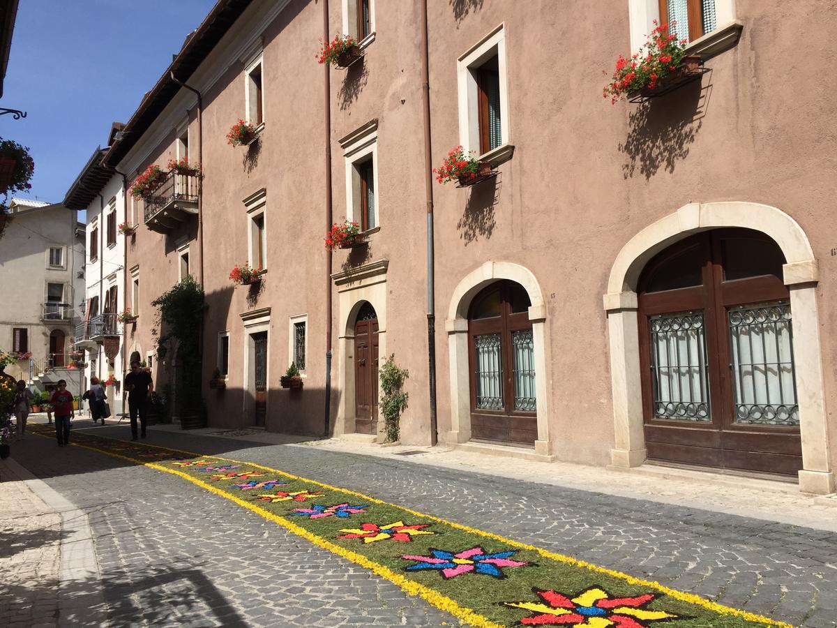 Hotel Alle Vecchie Arcate Пескасероли Екстериор снимка
